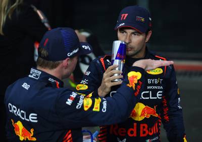 WK-stand Formule 1 | Max Verstappen houdt teamgenoot Sergio Pérez net achter zich