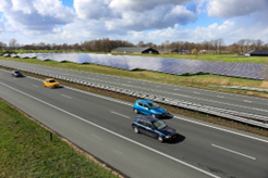 Onderzoek naar opwek van zonne-energie langs snelwegen en spoor