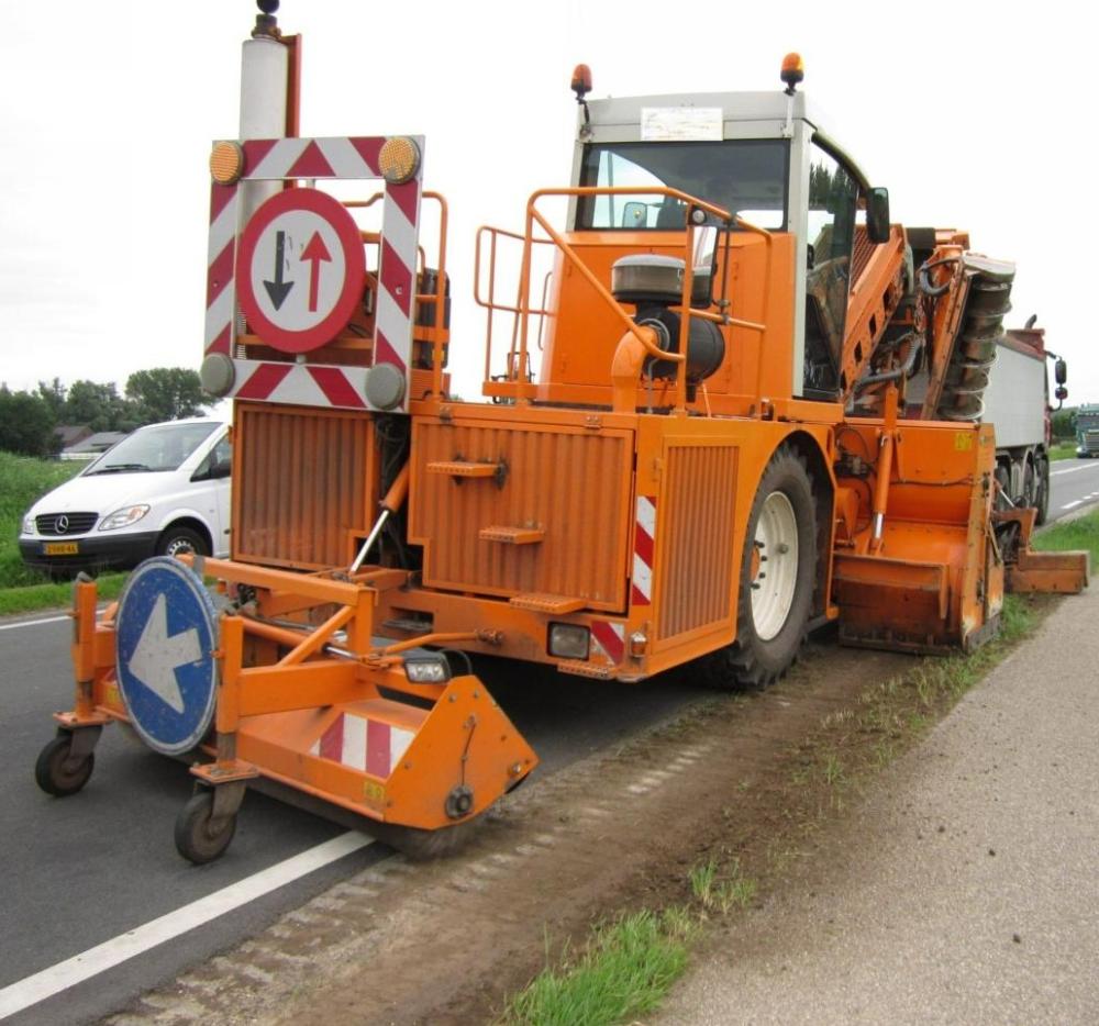 Werkzaamheden bermen voor betere afwatering