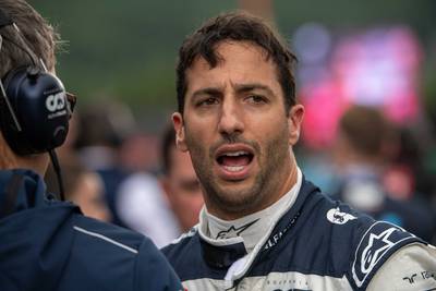 Daniel Ricciardo mist GP Zandvoort vanwege gebroken middenhandsbeentje