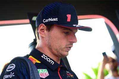 Max Verstappen verwacht moeilijke race op stratencircuit van Singapore: ‘Hopelijk gaat het dit jaar beter’