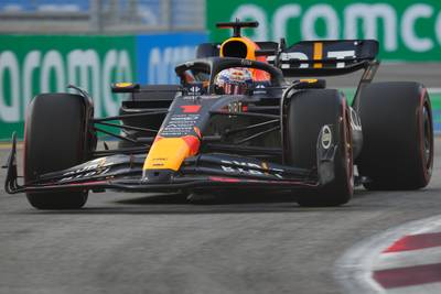 Mopperende Max Verstappen ook in slottraining niet in de buurt van van snelste tijd, lastige kwalificatie op komst