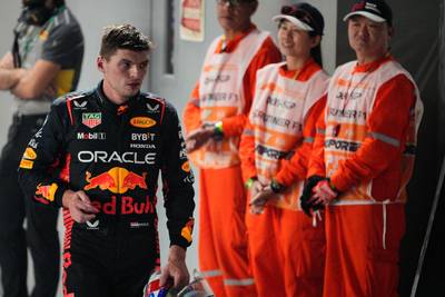 Max Verstappen knokt zich naar vijfde plaats in Singapore: ‘Eigenlijk zat alles tegen’