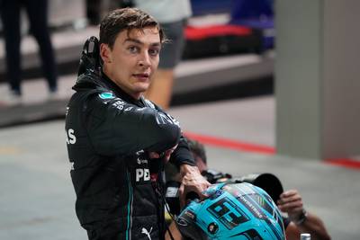 George Russell na crash in heetst van de strijd: ‘Heb het team in de steek gelaten’