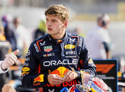 Max Verstappen reageert op verbale uithaal van Lewis Hamilton: ‘Misschien is hij jaloers op mijn succes’