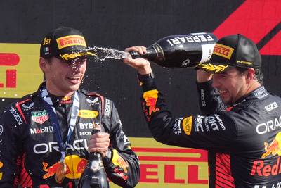 WK-stand Formule 1 | Max Verstappen na minder weekend toch weer dichter bij derde wereldtitel