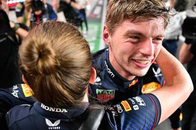 Formule 1-coureurs diep onder de indruk van Verstappen: ‘Was weer een jaartje records breken voor Max, hè’