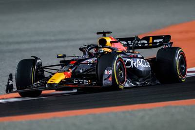 Max Verstappen geeft derde wereldtitel extra glans met soevereine zege in snikhete GP van Qatar