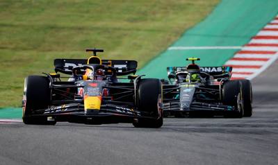 Max Verstappen schudt Lewis Hamilton eenvoudig af en wint overtuigend Amerikaanse sprintrace