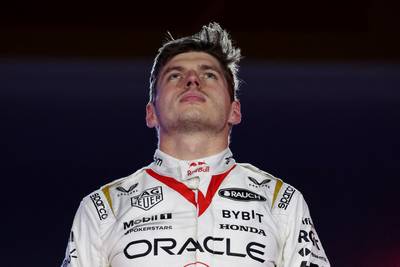 Max Verstappen klaagt over moordend reisschema na zege in Las Vegas: ‘Ik denk dat het een beetje te veel is’