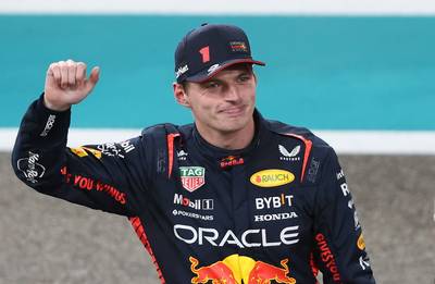 Te weinig ervaring? Waarom Max Verstappen geen toestemming kreeg om pijlsnelle Mercedes te huren