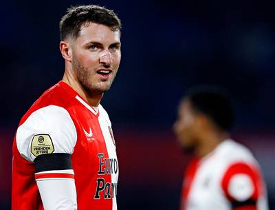 Feyenoord-spits Santiago Giménez liep vlak voor deadline toptransfer mis: ‘Deur naar AC Milan staat nog open’