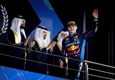 Max Verstappen was zelden zó vlekkeloos als in Bahrein: ‘Alles ging goed, dat is echt niet altijd zo’