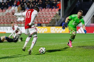 Carlos Forbs en Jong Ajax frustreren play-offambities Cambuur