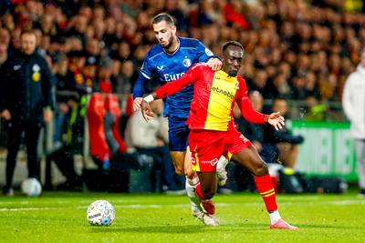 Bobby Adekanye haalt uit naar fans Go Ahead Eagles: ‘Ze zijn arrogant aan het worden’