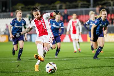 Ajax Vrouwen verslaat Feyenoord in intens bekergevecht, Fortuna tegenstander in finale