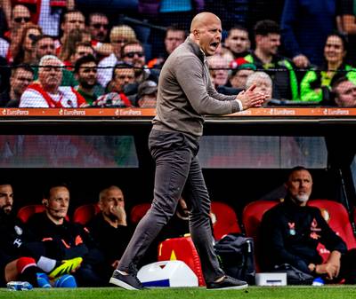 Hard en zakelijk opstellen onnodig voor Feyenoord: Arne Slot heeft de club enorme dienst bewezen