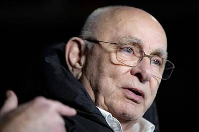 Van Praag niet beschadigd na terugkeer Kroes bij Ajax: ‘Wel vervelend dat fans zingen dat ik moet oprotten’