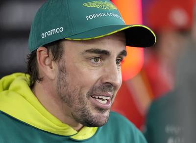 Fernando Alonso breidt indrukwekkende Formule 1-carrière uit: oud-wereldkampioen verlengt bij Aston Martin