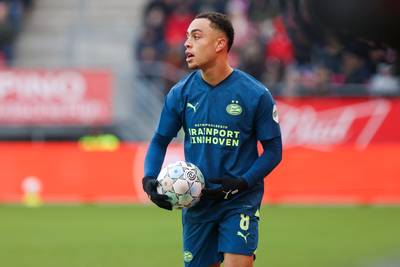 PSV gaat optie op geblesseerde Sergiño Dest tóch niet lichten