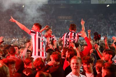 Willem II kampioen van de Keuken Kampioen Divisie, FC Emmen en NAC naar play-offs