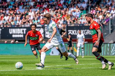 Ayase Ueda schiet Feyenoord in spectaculair duel langs tien man NEC