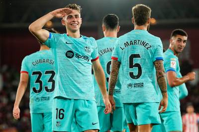 FC Barcelona heeft plek twee in La Liga zo goed als zeker binnen na zege op hekkensluiter Almería