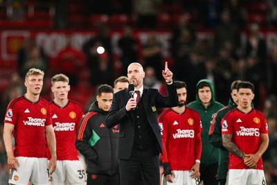 Erik ten Hag oogst applaus met speech na gewonnen thuisduel Manchester United: ‘Jullie zijn de beste fans ter wereld’