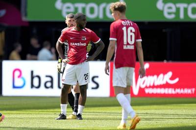 AZ bezwijkt onder bravoure van FC Utrecht en grijpt naast ticket voor Champions League-voorronde