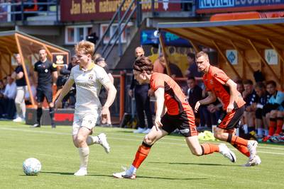 Volendam neemt met nederlaag tegen Go Ahead afscheid van eredivisie