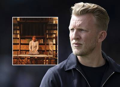 Beerschot maakt nieuw contract Dirk Kuyt bekend met opvallend filmpje uit bibliotheek