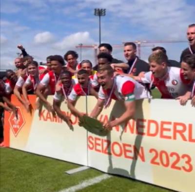 Feyenoord O21 kroont zich tot kampioen van Nederland