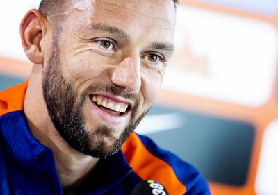 Stefan de Vrij over concurrentiestrijd met Matthijs de Ligt bij Oranje: ‘Het was een close call’