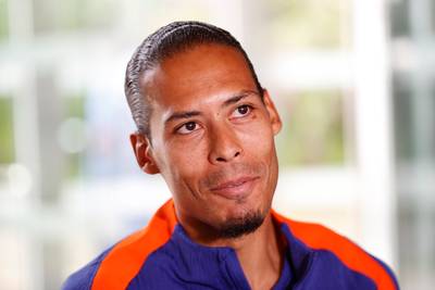 Virgil van Dijk voelt zich verantwoordelijk voor Oranje: ‘Na Frankrijk zijn er duidelijke woorden gesproken’