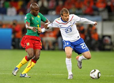 Kameroense tegenstander van Oranje op WK 2010 overlijdt op 38-jarige leeftijd na verkeersongeval