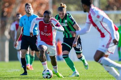 Ajax blijft deze zomer in eigen land: ‘Waarom zou je in een duur vliegtuig stappen?’