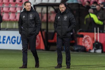 Ajax vindt nieuwe trainer beloftenelftal in eigen jeugdopleiding: ‘Hij verdient deze kans’