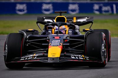 Over ‘stuiterende auto’ klagende Max Verstappen noteert tweede tijd in afsluitende training