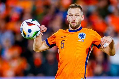 Stefan de Vrij zoekt niet naar excuses, maar naar succes op het EK: ‘Een carrière gaat echt snel’