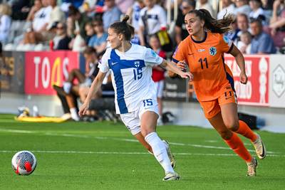 Geen feestelijk afscheid Lieke Martens: Oranje Leeuwinnen niet langs Finland: ‘Dit is een beetje zuur’