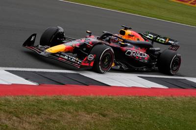 Max Verstappen opent weekend met vierde tijd, Lando Norris in openingstraining het snelst op Silverstone