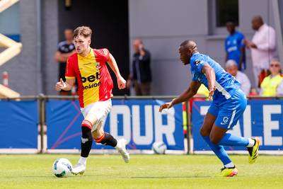 Go Ahead Eagles-trainer heeft geen twijfels voor Europese voorronde: ‘Ze willen voor elkaar door het vuur gaan’