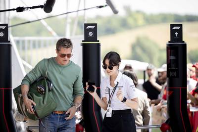 Brad Pitt wederom gespot op F1-paddock: ook in Hongarije opnames voor nieuwe film