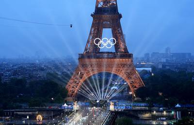 TeamNL schittert op openingsceremonie langs de Seine, olympische vlag gehesen in Parijs