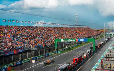 Grootste vlaggenactie ooit in Nederlandse sportgeschiedenis tijdens Dutch Grand Prix