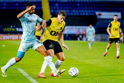 Grieken van Aris op zwoele zomeravond in Breda te sterk voor NAC