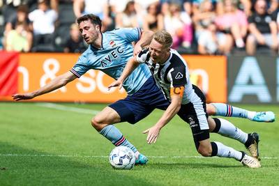 Willem II pakt punt bij Heracles Almelo dankzij fraaie gelijkmaker van Jesse Bosch