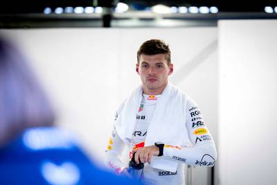 Na teleurstellende kwalificatie Max Verstappen is het alarmfase 1: ‘Nu gaan schreeuwen werkt ook niet’