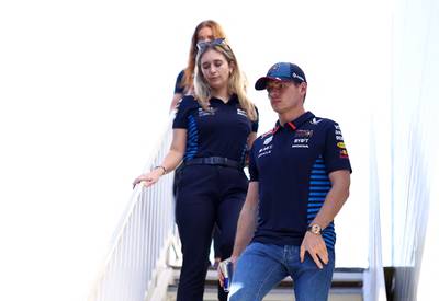 Max Verstappen vleugellam in Azerbeidzjan: ‘Het ging voor geen meter, ik kon er echt niks mee’