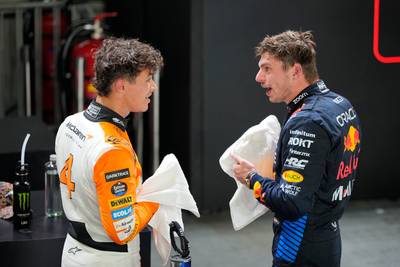 Max Verstappen verrast vriend en vijand: van P15 op vrijdag naar plek op eerste startrij, pole voor Lando Norris